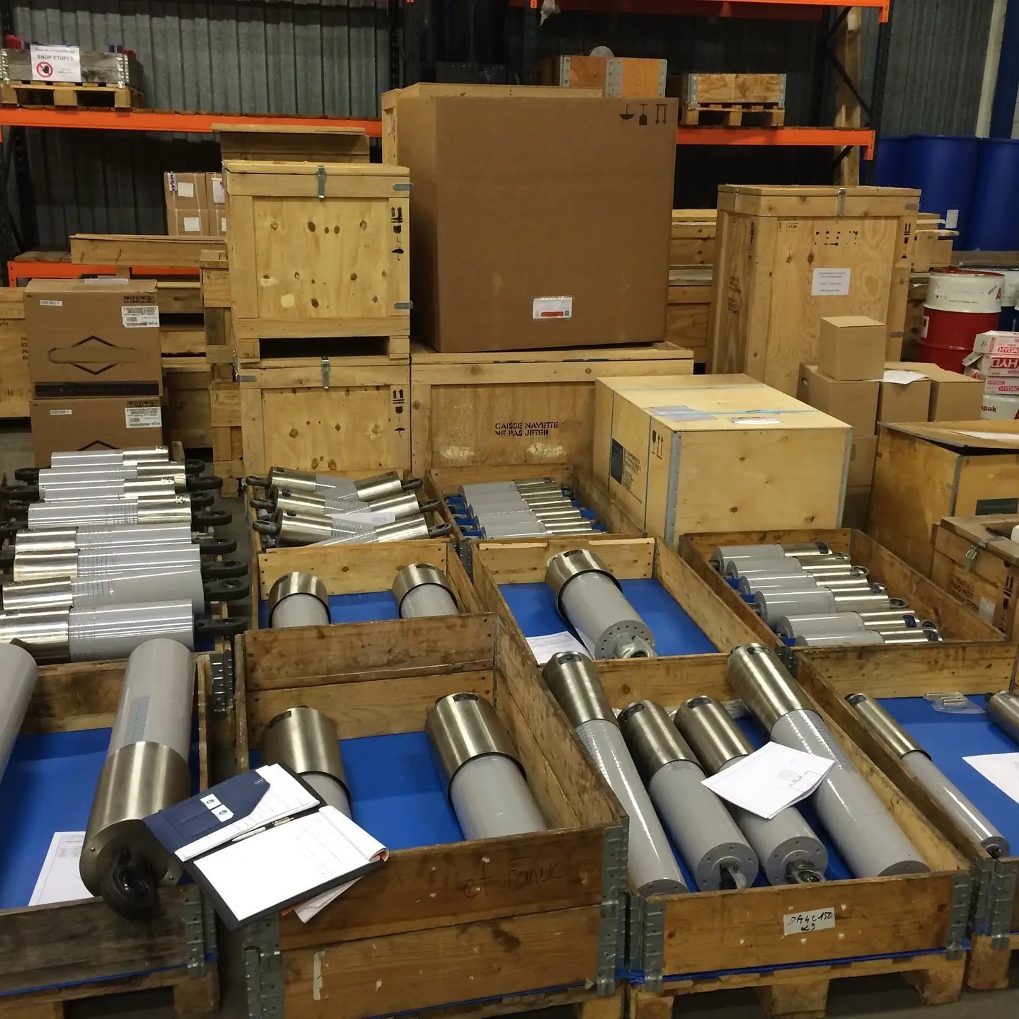 plusieurs caisses en bois , emballage industriel haut-rhin, et bas-rhin